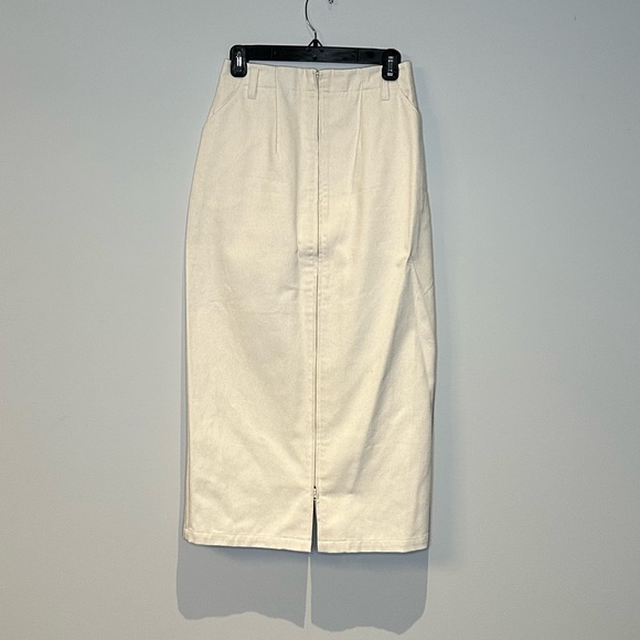 Harly Jae Zipper Skirt - Picture 4 of 9